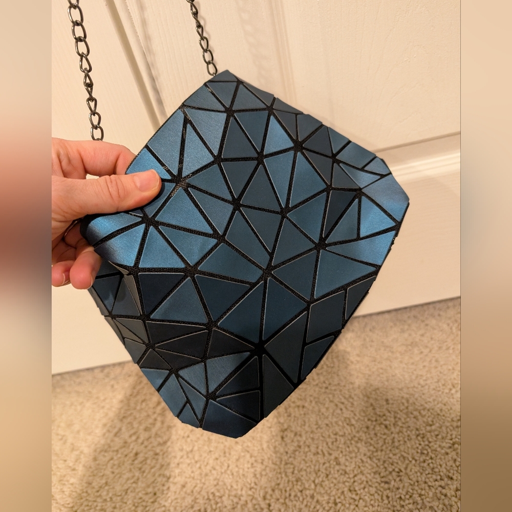 Geometric cocktail crossbody purse